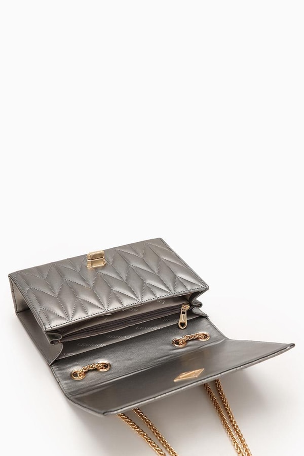 LevidorLevidor Platin Zincir Saplı Kabartma Desen Omuz Çantası