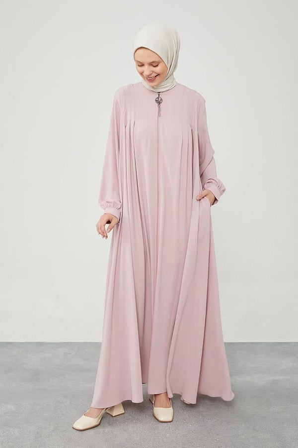 LevidorLevidor Pudra Yakası Düğme Detaylı Ferace