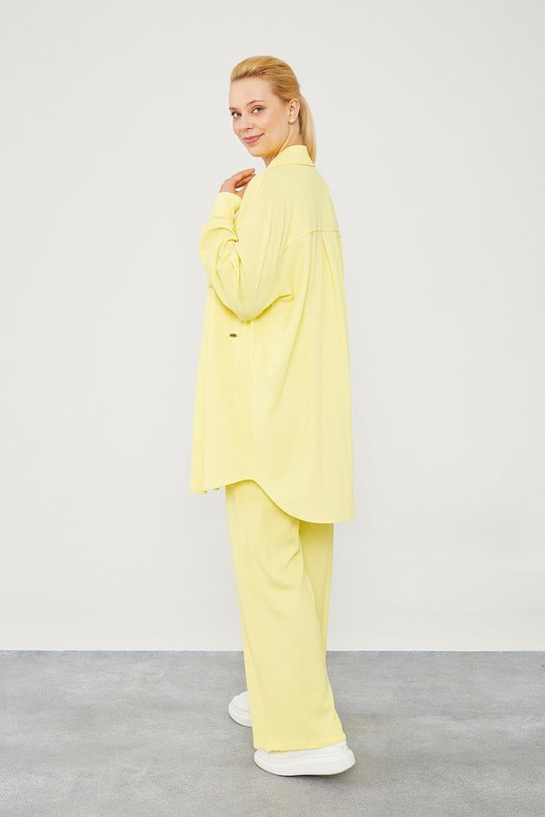 LevidorLevidor Sarı Cep İşlemeli Bürümcük Kumaş Takım