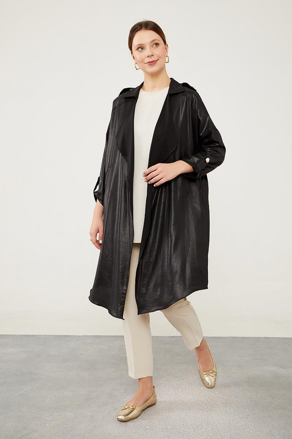 LevidorLevidor Siyah Apolet Detaylı Kısa Kap