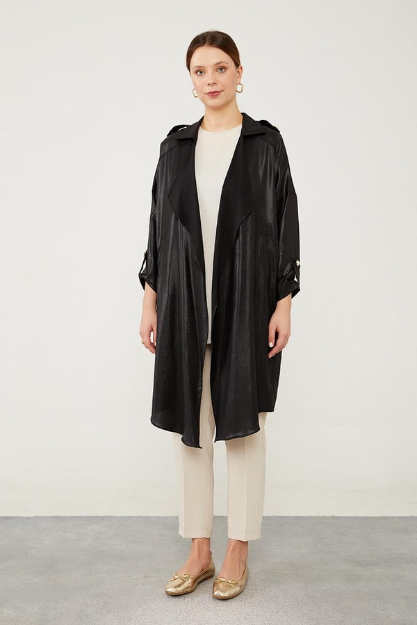 LevidorLevidor Siyah Apolet Detaylı Kısa Kap