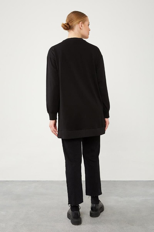 LevidorLevidor Siyah Asimetrik Nakış İşlemeli Sweat