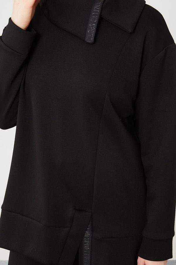 LevidorLevidor Siyah Asimetrik Yaka Spor Takım