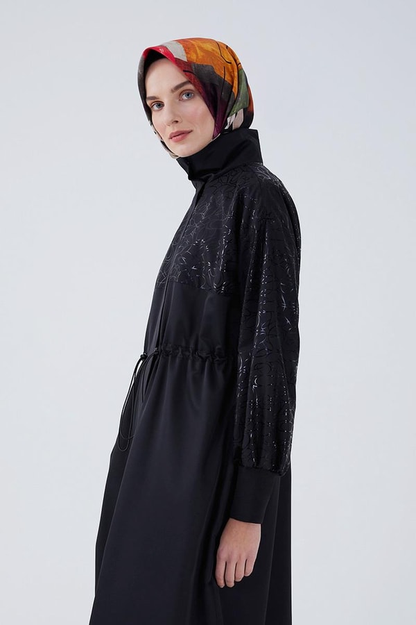 LevidorLevidor Siyah Baskılı Yağmurluk