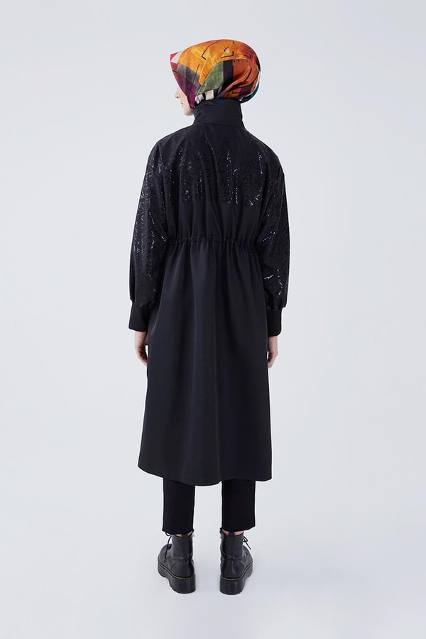 LevidorLevidor Siyah Baskılı Yağmurluk
