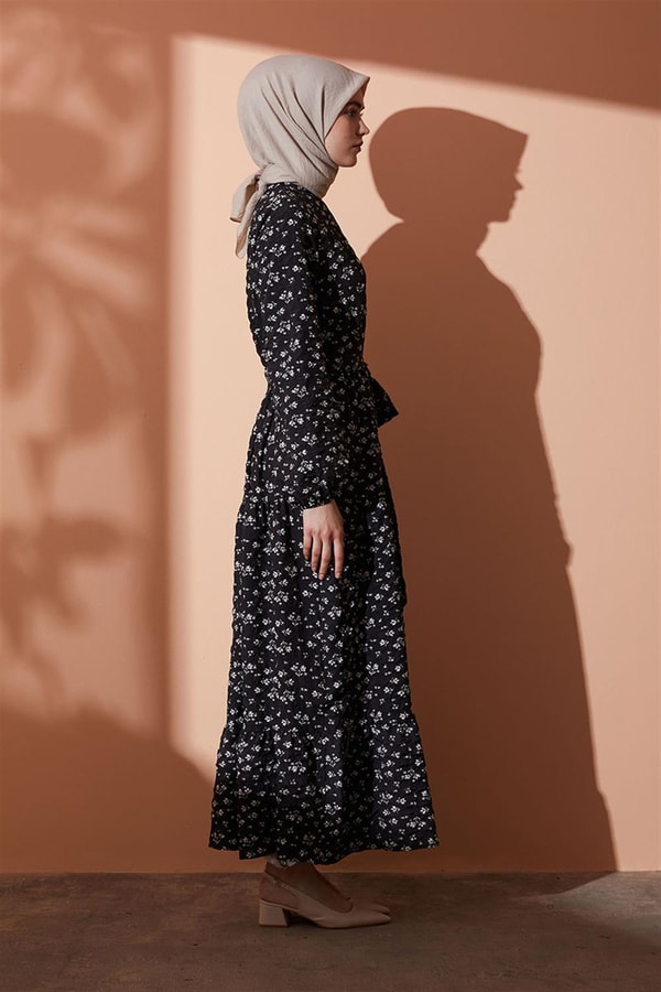 LevidorLevidor Siyah Çıtır çiçek desenli elbise