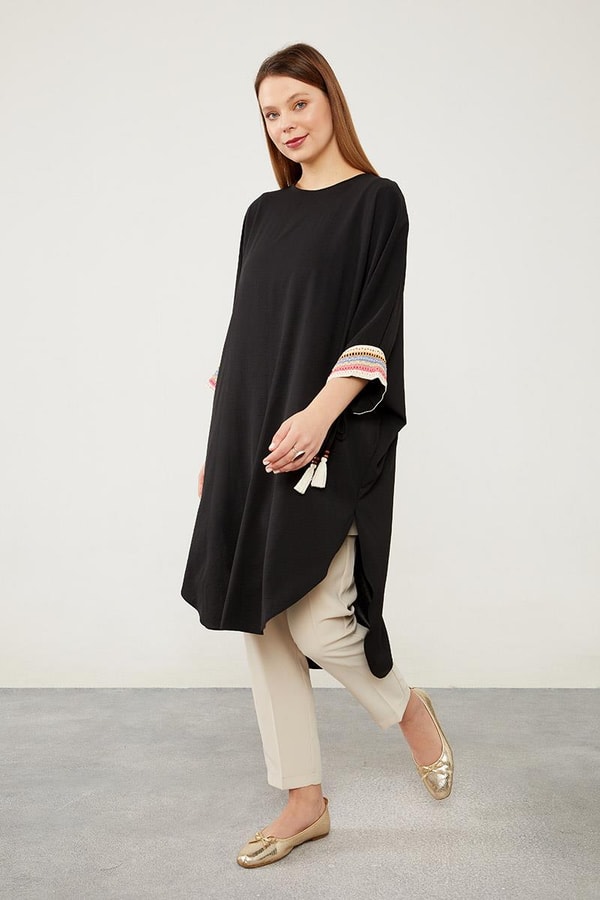 LevidorLevidor Siyah Dantel Detaylı Tunik