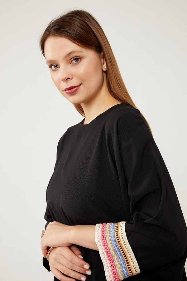 LevidorLevidor Siyah Dantel Detaylı Tunik