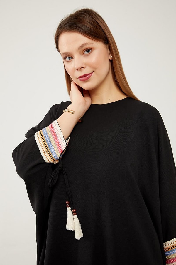 LevidorLevidor Siyah Dantel Detaylı Tunik