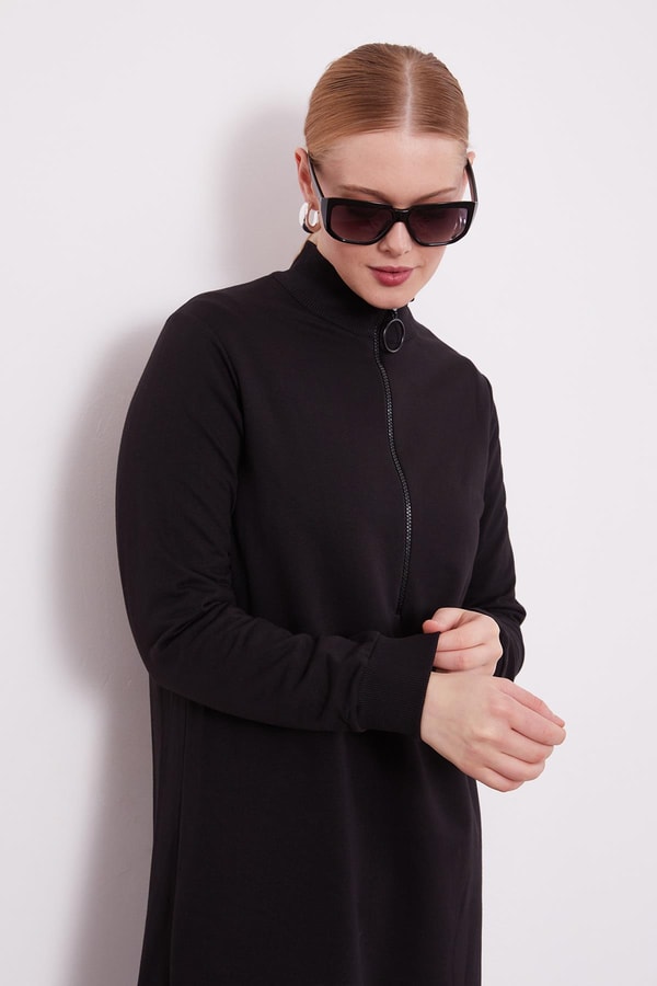 LevidorLevidor Siyah Dik Yaka Fermuar Kapamalı Uzun Tunik