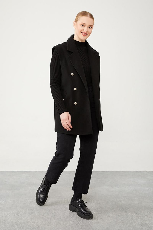 LevidorLevidor Siyah Düğme Kapamalı Yelek