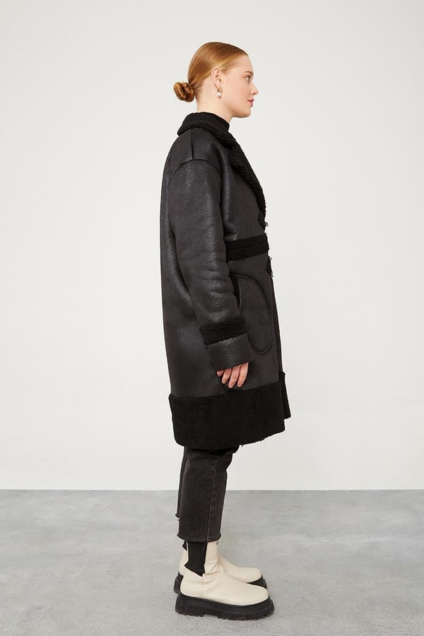 LevidorLevidor Siyah Düğme Kapamalı Yün Astarlı Suni Deri Kaban