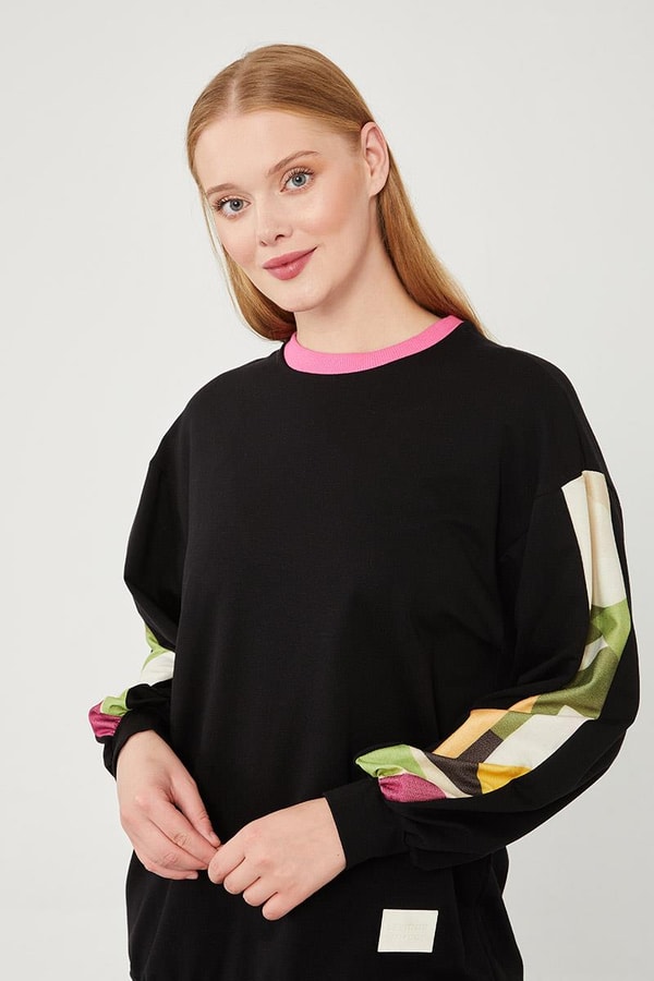 LevidorLevidor Siyah-Fuşya Geometrik Desenli Spor Takım