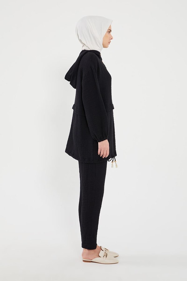 LevidorLevidor Siyah Kapşonlu Muslin Spor Takım