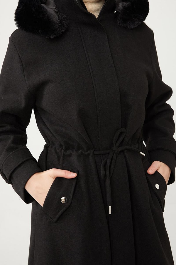 LevidorLevidor Siyah Kapüşonlu Belden Büzgü Detaylı Kaşe Kaban