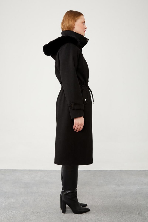 LevidorLevidor Siyah Kapüşonlu Belden Büzgü Detaylı Kaşe Kaban