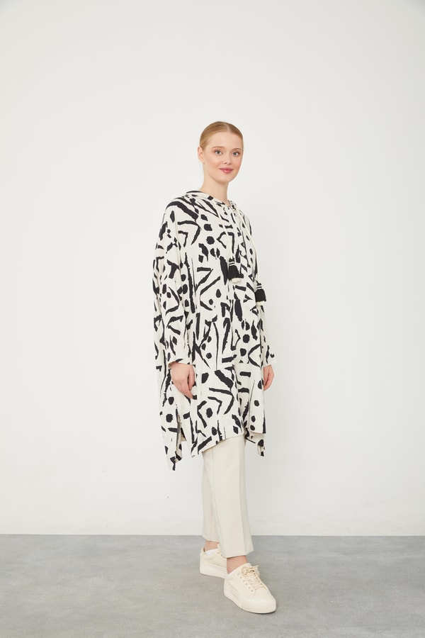 LevidorLevidor Siyah Kapüşonlu Püskül Detaylı Keten Tunik