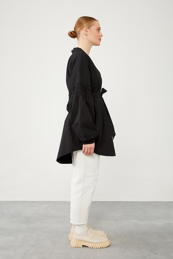 LevidorLevidor Siyah Kolları Nakış Detaylı Kimono