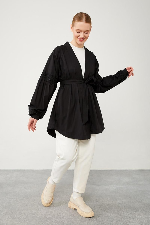 LevidorLevidor Siyah Kolları Nakış Detaylı Kimono