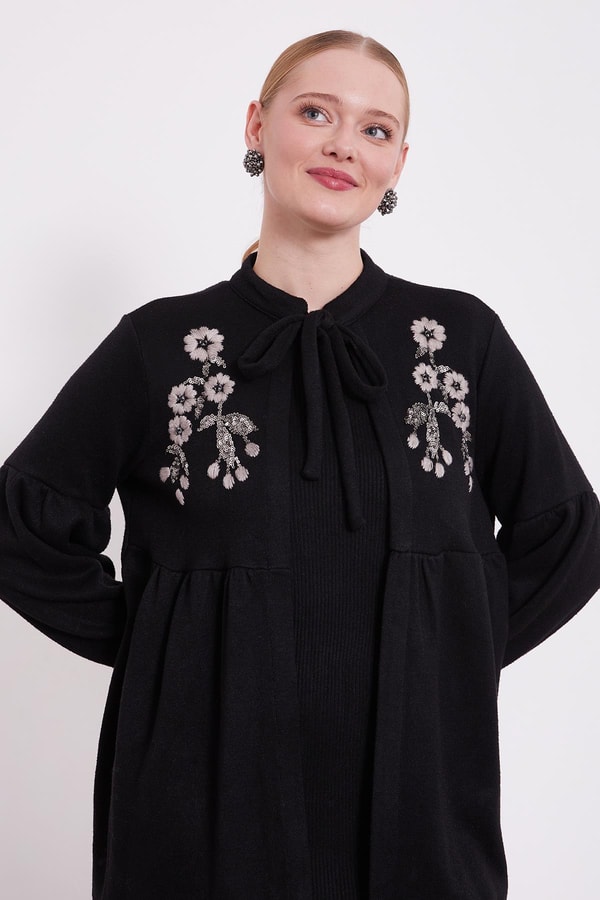 LevidorLevidor Siyah Nakış İşleme İçlikli Üçlü Takım