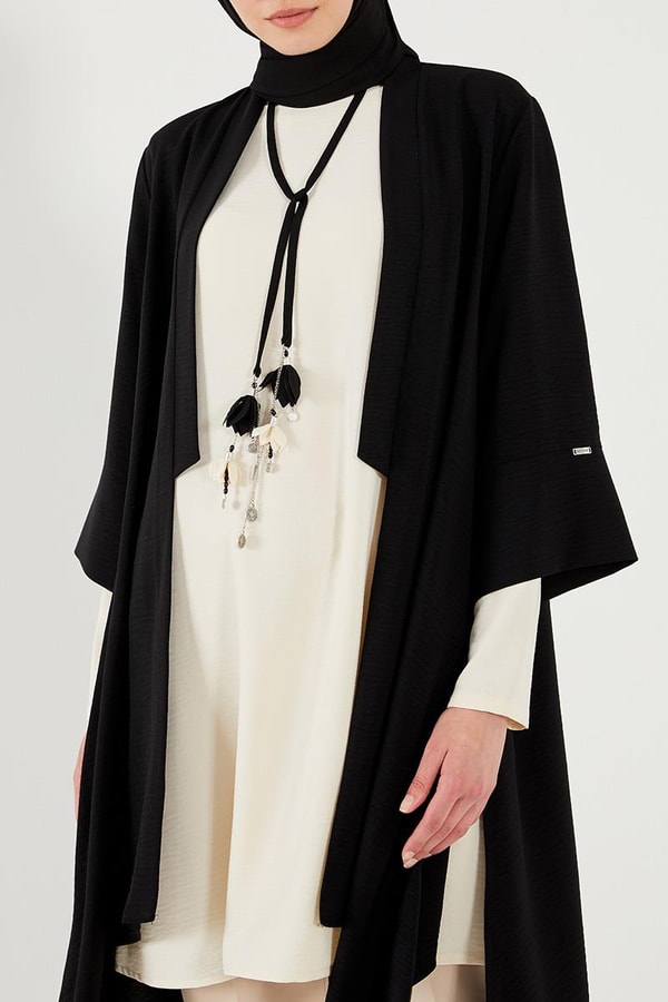 LevidorLevidor Siyah Önü İşlemeli İkili Takım