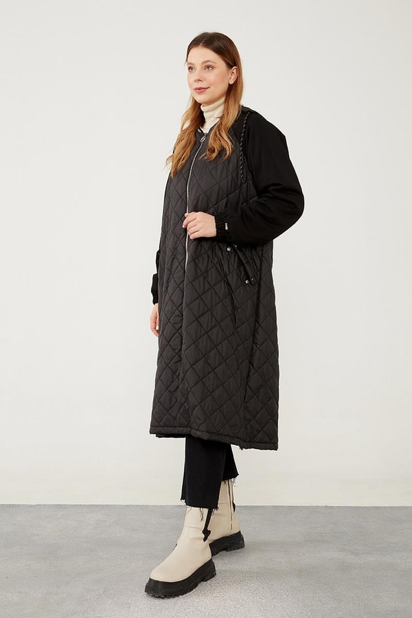 LevidorLevidor Siyah-Siyah Kapitone Fermuar Kapamalı Kap