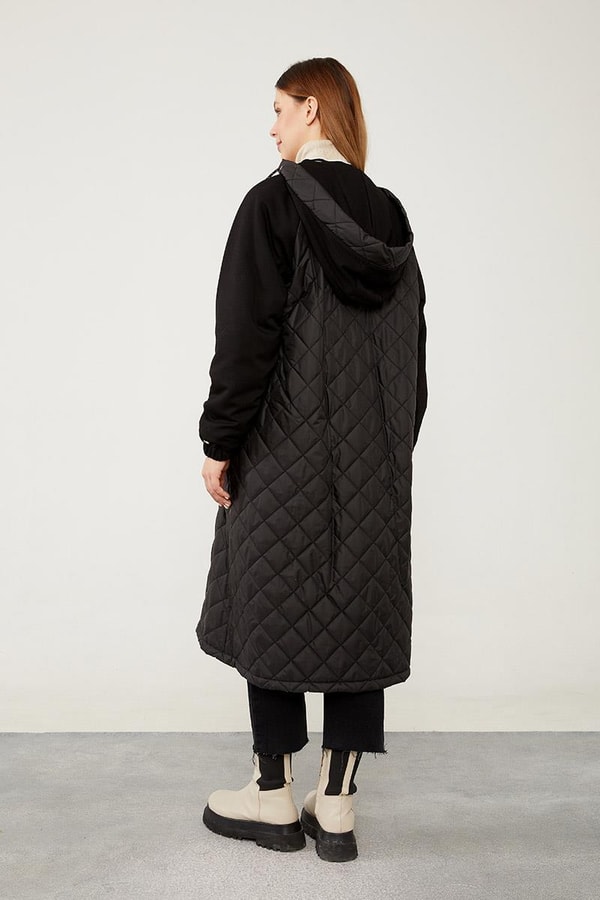 LevidorLevidor Siyah-Siyah Kapitone Fermuar Kapamalı Kap