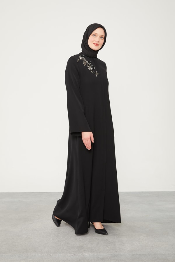 LevidorLevidor Siyah Taş İşlemeli Bisiklet Yaka Ferace