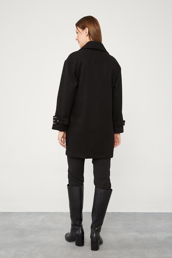 LevidorLevidor Siyah Tek Düğmeli Astarsız Kısa Kaşe Kaban