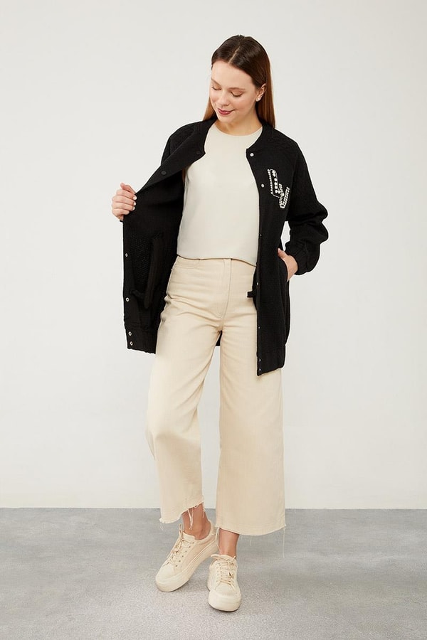 LevidorLevidor Siyah Triko İşlemeli Ceket