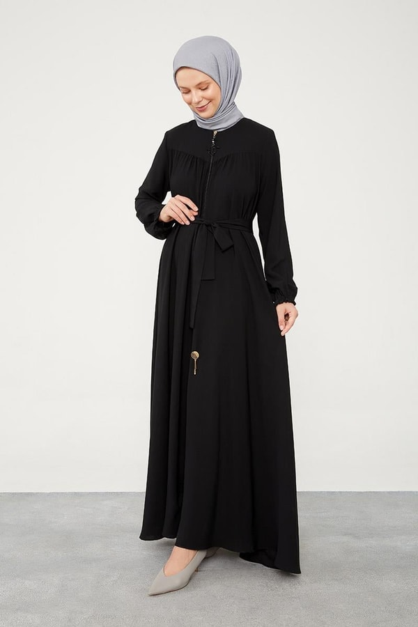 LevidorLevidor Siyah Yakası Büzgülü Ferace