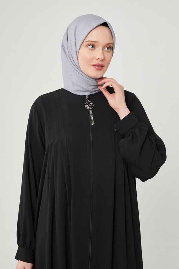 LevidorLevidor Siyah Yakası Düğme Detaylı Ferace