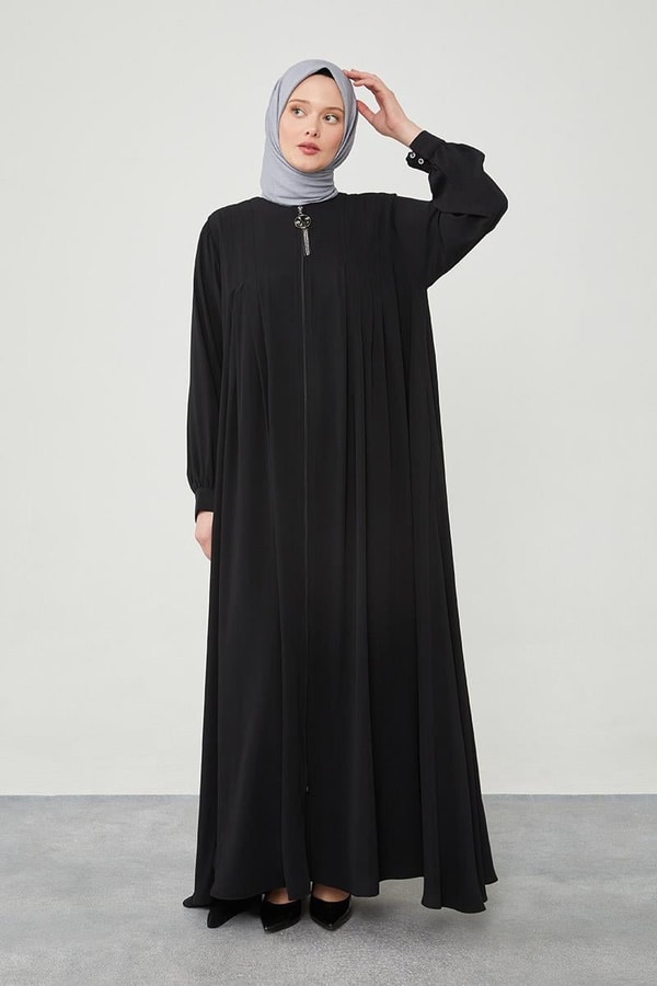 LevidorLevidor Siyah Yakası Düğme Detaylı Ferace