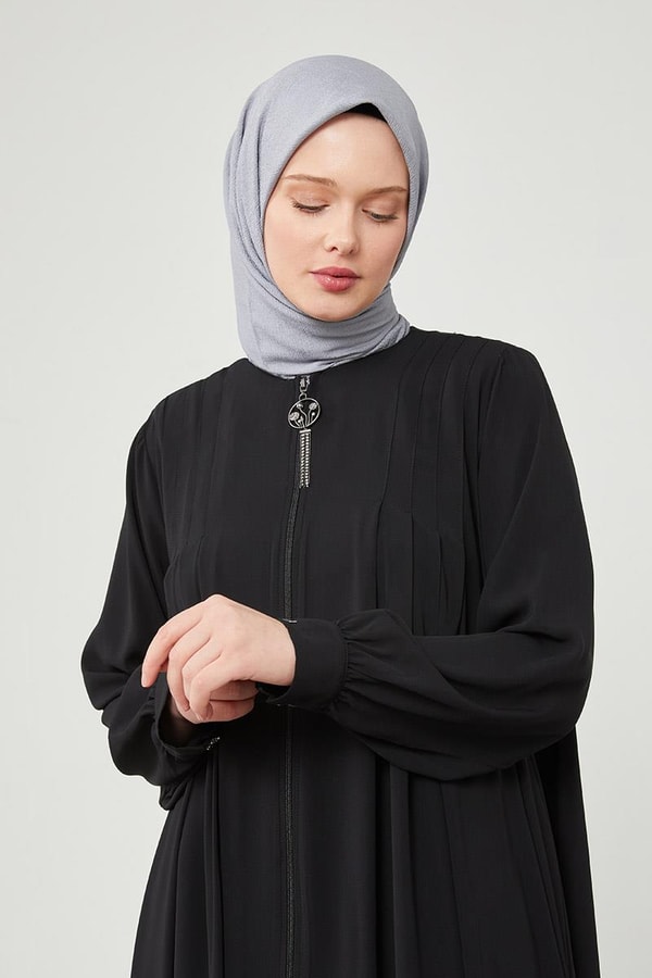 LevidorLevidor Siyah Yakası Düğme Detaylı Ferace