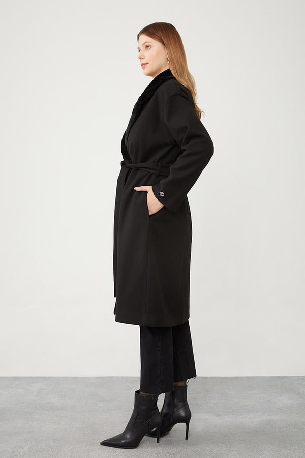 LevidorLevidor Siyah Yakası Peluş Detaylı Kuşak Bağlamalı Kaşe Kaban