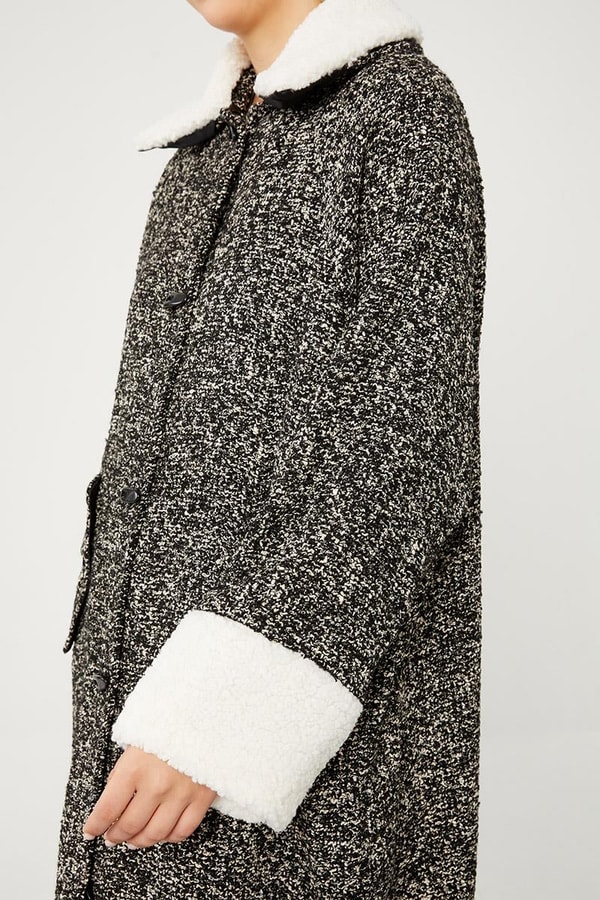 LevidorLevidor Siyah Yün Detaylı Kısa Kaşe Kaban