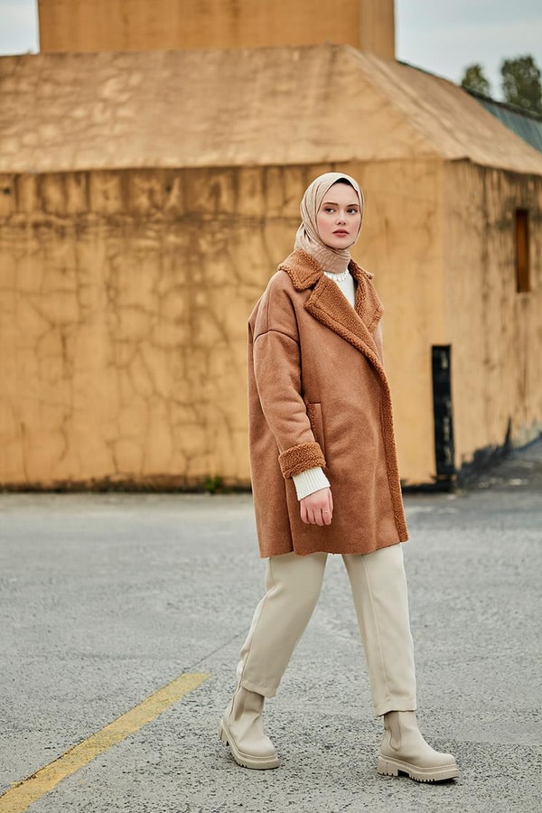 LevidorLevidor Taba Yün Detaylı Suni Deri Kısa Kaban