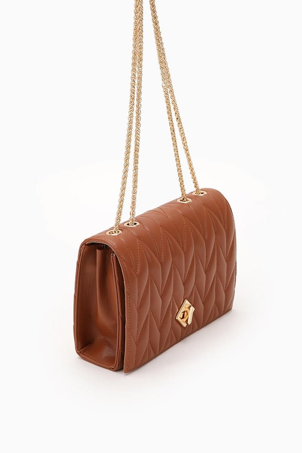 LevidorLevidor Taba Zincir Saplı Kabartma Desen Omuz Çantası