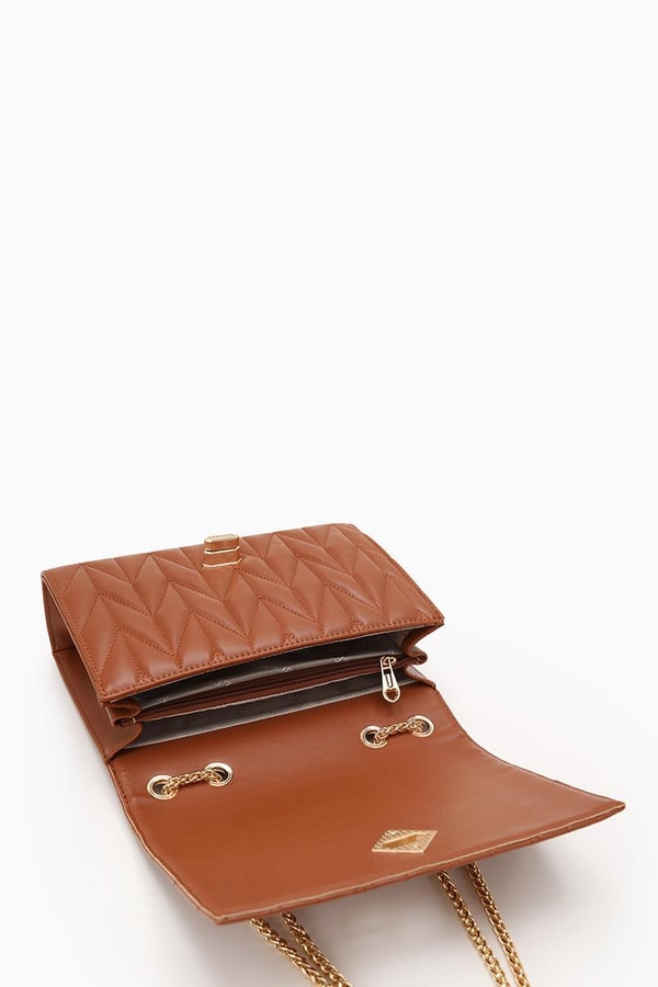 LevidorLevidor Taba Zincir Saplı Kabartma Desen Omuz Çantası