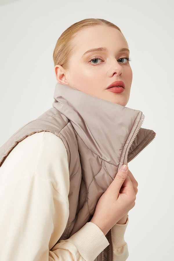 LevidorLevidor Taş Desenli Kapitone Şişme Yelek