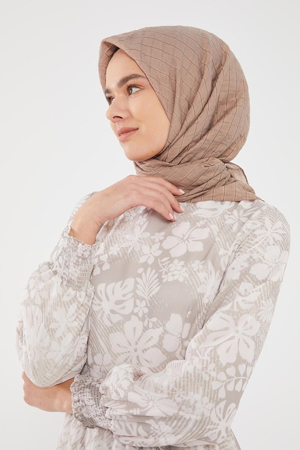 LevidorLevidor Taş Gipeli şifon desenli elbise