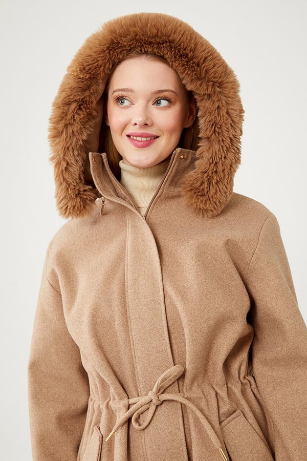 LevidorLevidor Toprak Kapüşonlu Belden Büzgü Detaylı Kaşe Kaban