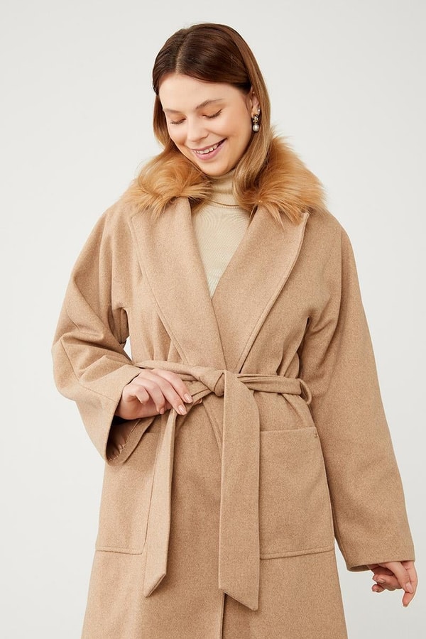 LevidorLevidor Toprak Yakası Kürt Detaylı Kuşak Bağlamalı Kaşe Kaban