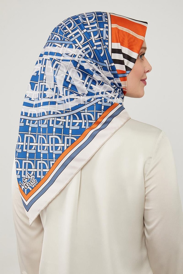 LevidorLevidor Turuncu Yazı Baskılı Trend Twill Eşarp