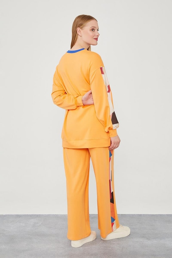 LevidorLevidor Yavruağzı Geometrik Desenli Spor Takım