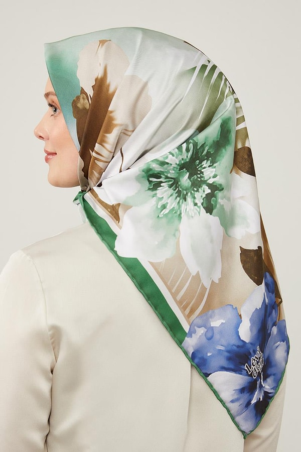 LevidorLevidor Yeşil Çiçek Desen Trend Twill Eşarp