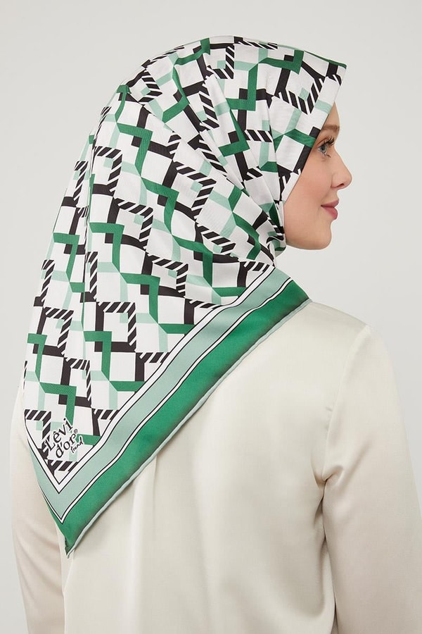 LevidorLevidor Yeşil Üçgen Desenli Trend Twill Eşarp