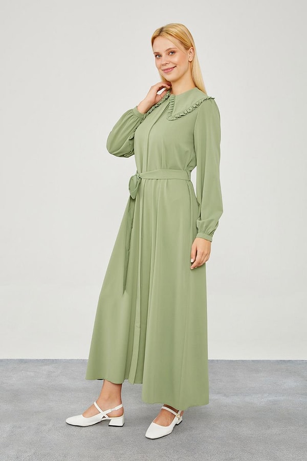 LevidorLevidor Yeşil Yakası Fırfır Detaylı Elbise