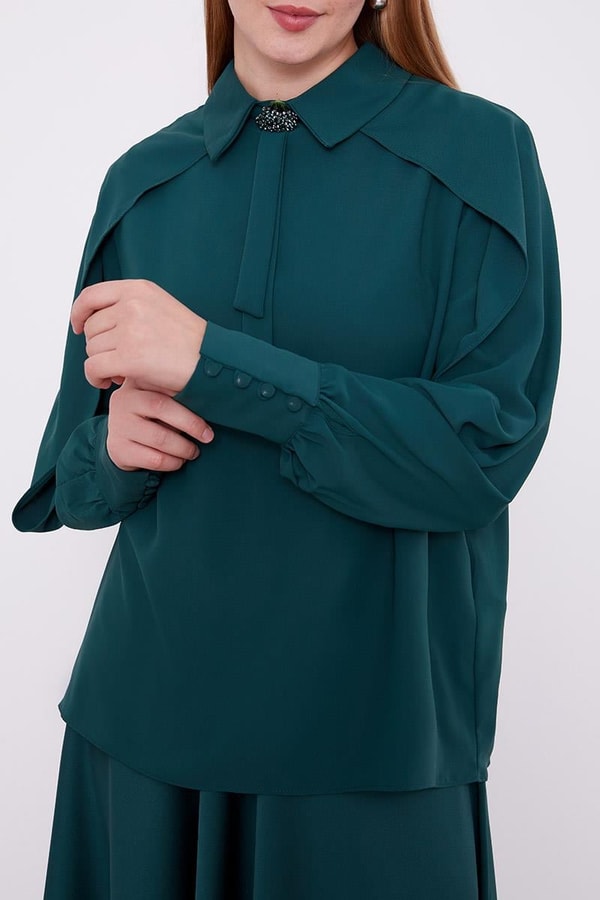 LevidorLevidor Zümrüt Yaka Taş Detaylı Bluz