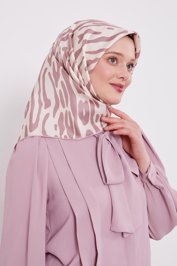 LevidorPudra Dalmaçya Desen Twill İpek Eşarp